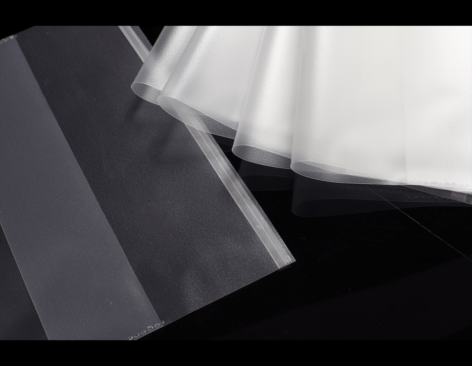 PP Transparent Orange Peel Textured Book Cover with Adjustable Spine and Glue Strip MFB-013T